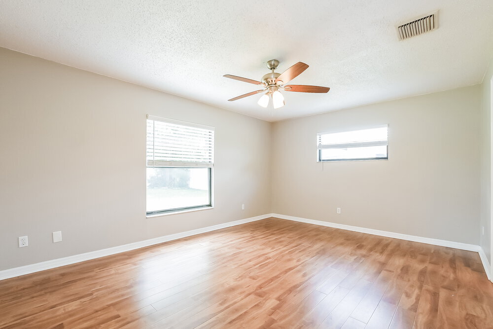 Building Photo - 8318 Mattituck Cir