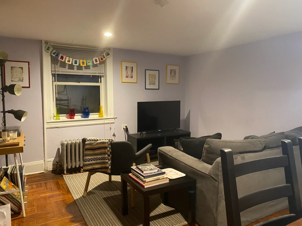 Livingroom - 587 Lorimer St