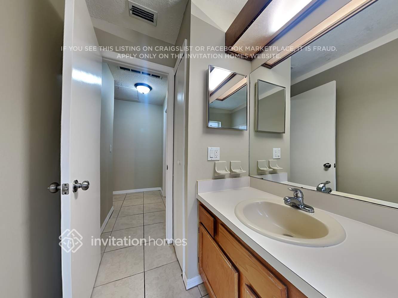 Building Photo - 553 Rapid Falls Dr