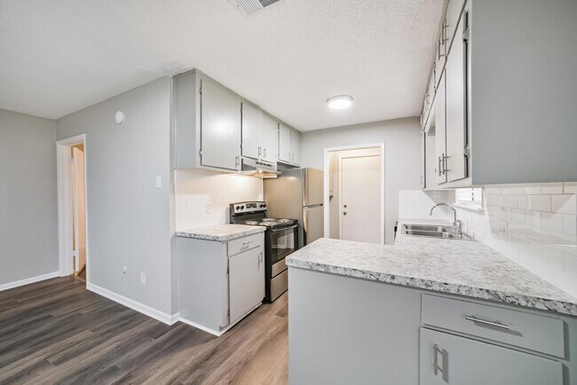 Building Photo - 1320 Barak Ln
