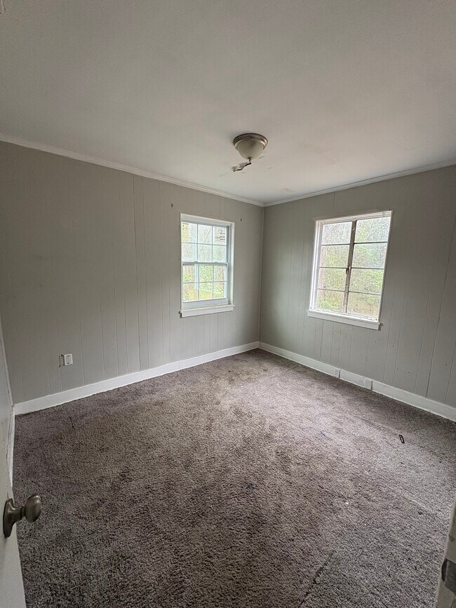 Building Photo - 3963 S Court St