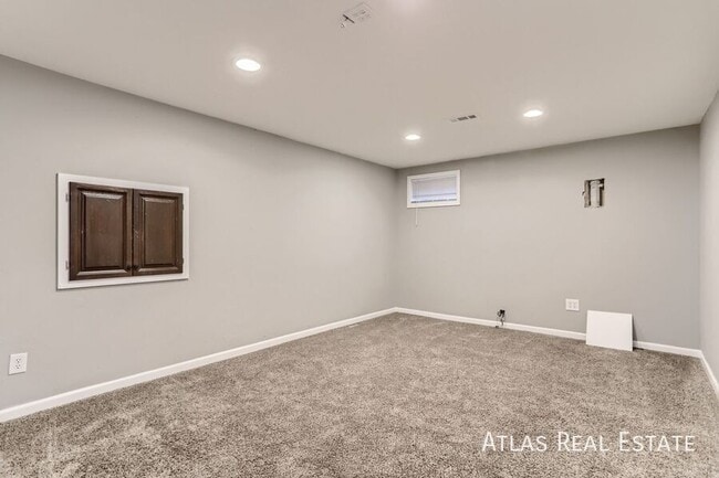 Building Photo - 3586 S Ouray St