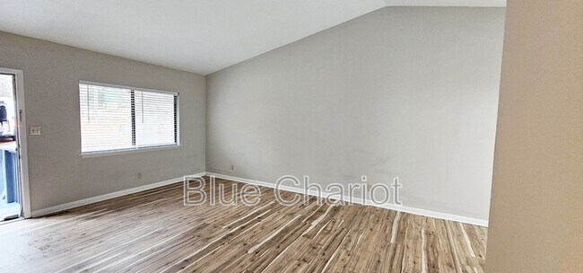 Building Photo - 47 Bell Cir