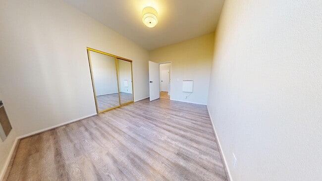 Building Photo - Gorgeous Remodeled 3BD/2BA with Parking & City Views in Nob Hill