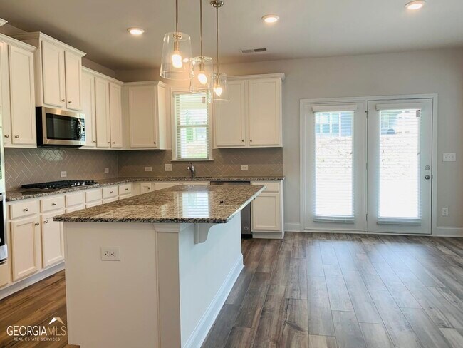 Building Photo - 7660 Tiberon Pkwy