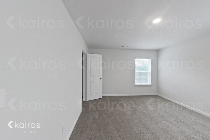 Building Photo - 3428 Bridgewood Dr