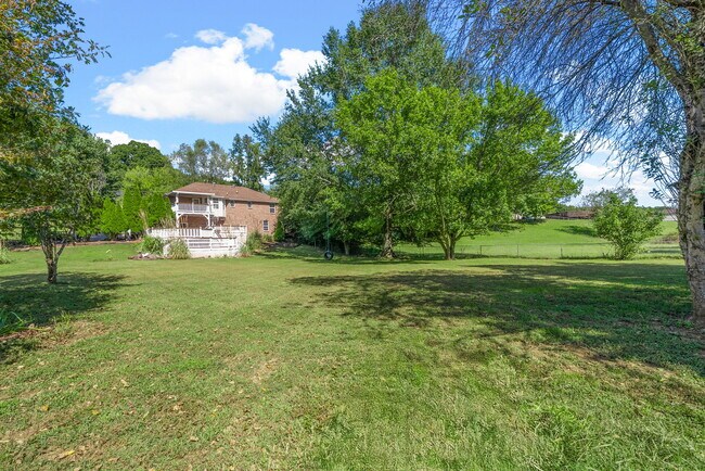Building Photo - 944 Sable Dr