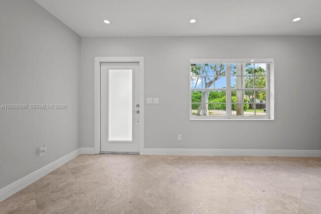 Building Photo - 11222 NE 9th Ave