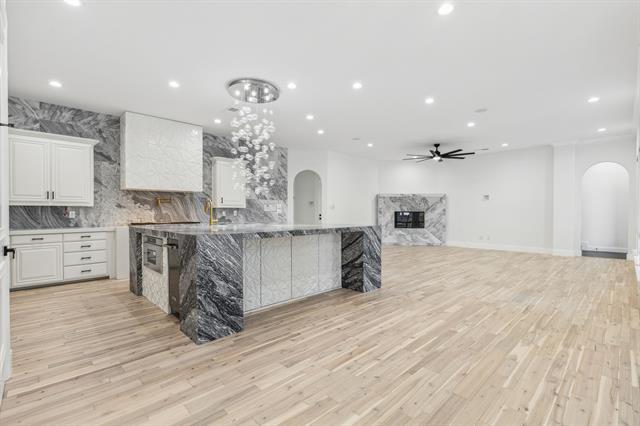 Building Photo - 1229 Strathmore Dr