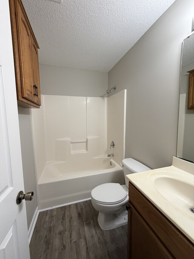 Building Photo - 3209 Deer Path Cir