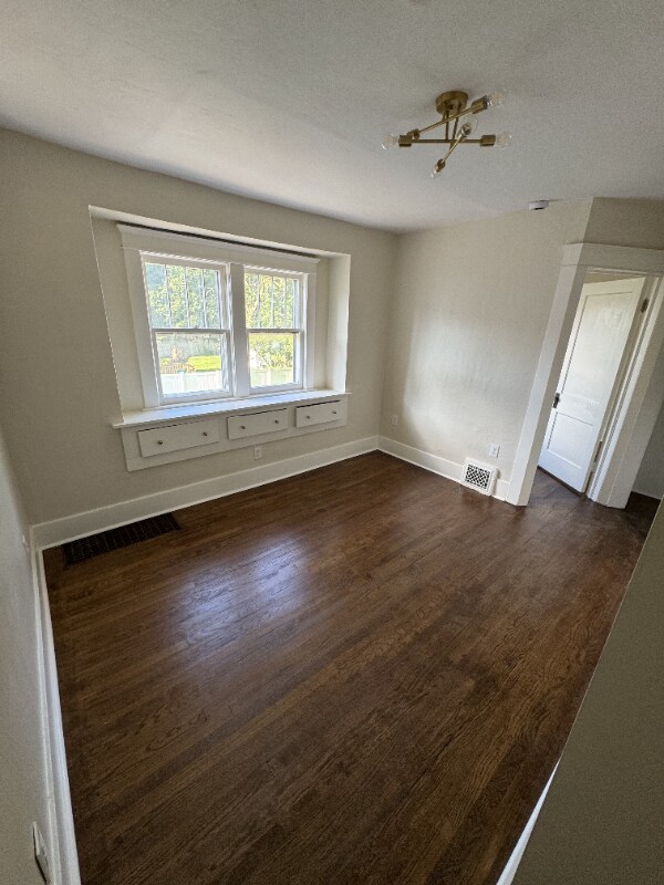 Building Photo - 306 N Fairview Ave