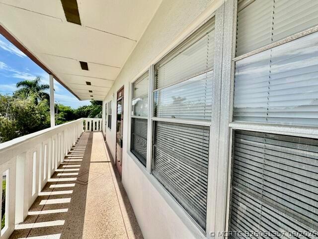 Building Photo - 156 Fanshaw D
