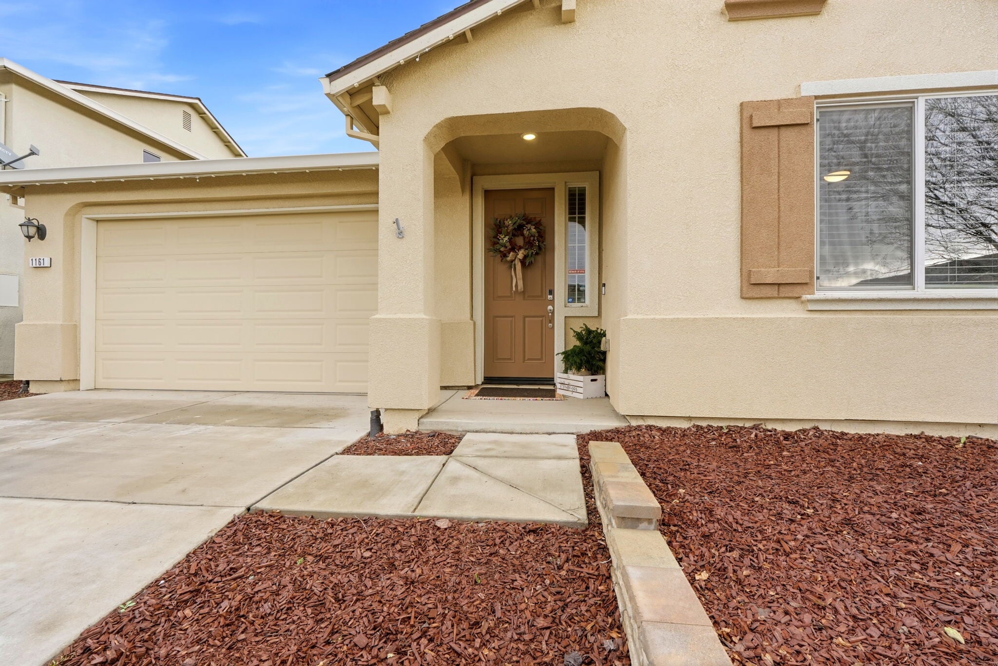 Building Photo - 1161 Greenbrier Dr