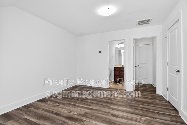 Building Photo - 1614 Pat Garrett St