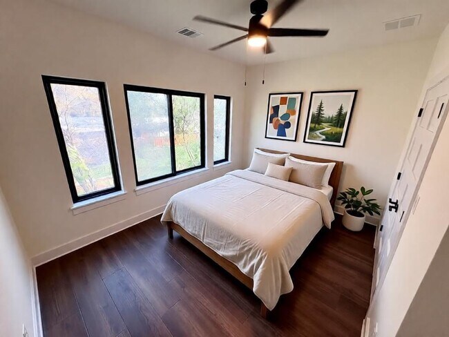 Building Photo - 10209 Gail Rd