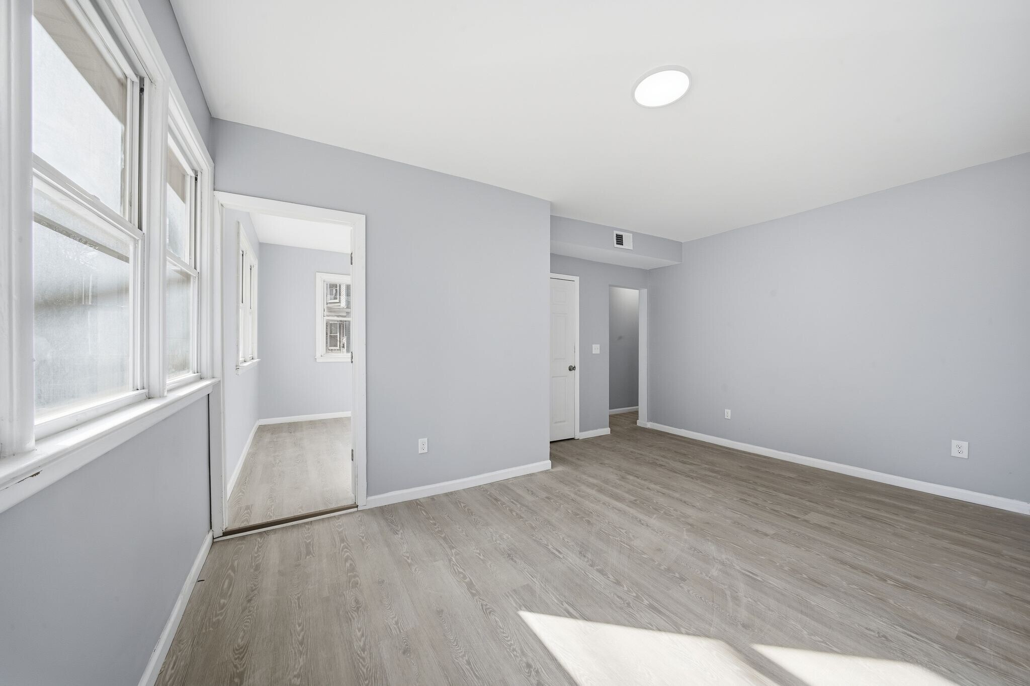 Building Photo - 156 Butler St