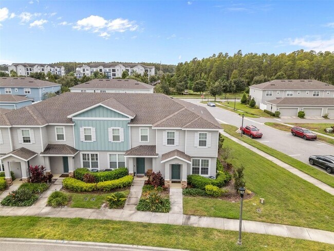 Building Photo - 15384 Caravan Ave