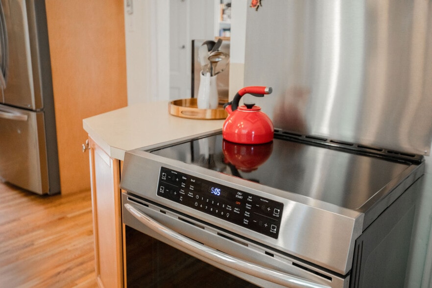 Building Photo - 425 2nd Ave