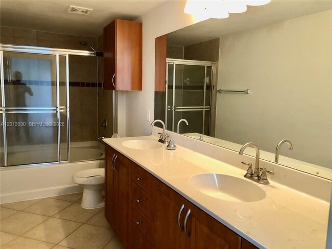 Building Photo - 6559 Emerald Dunes Dr