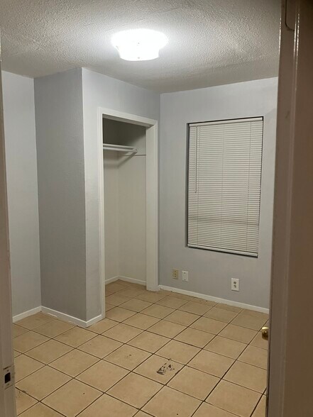 3rd Bedroom or home office - 3523 Horizon Lake