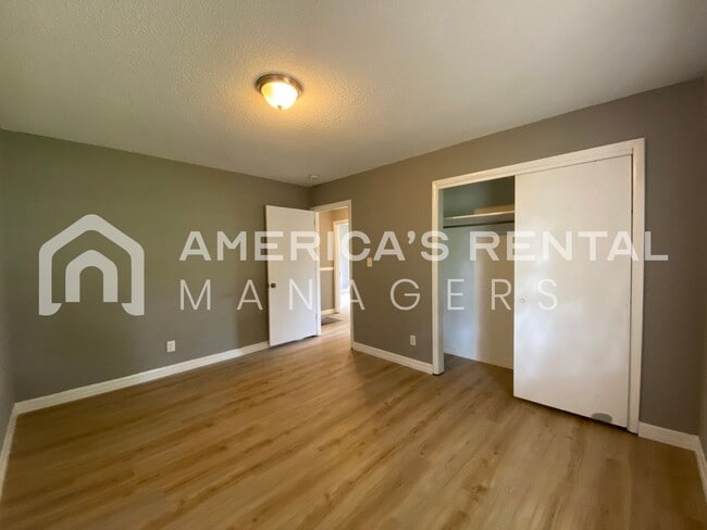 Building Photo - 4214 Fortson Ln NW