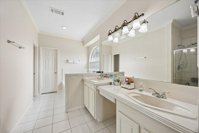 Building Photo - 1810 Freedom Tree Ct