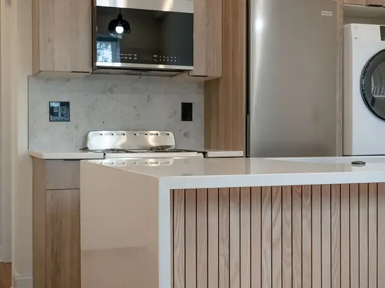 Building Photo - 2841 W Diamond St