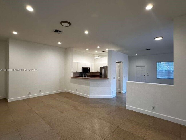 Building Photo - 1761 Aspen Ln