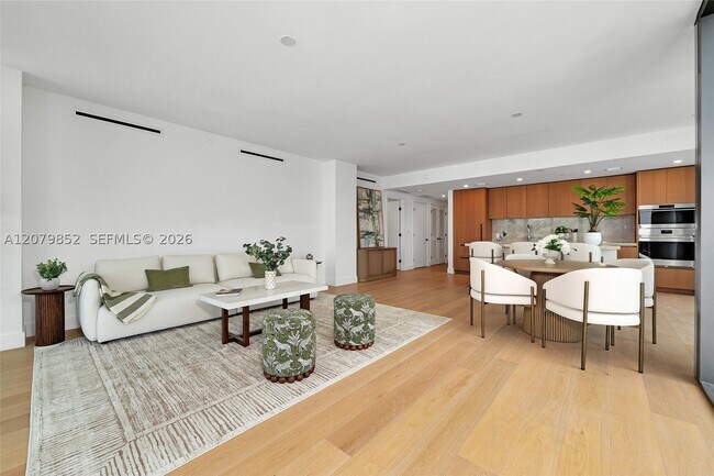 Building Photo - 1176 97th St