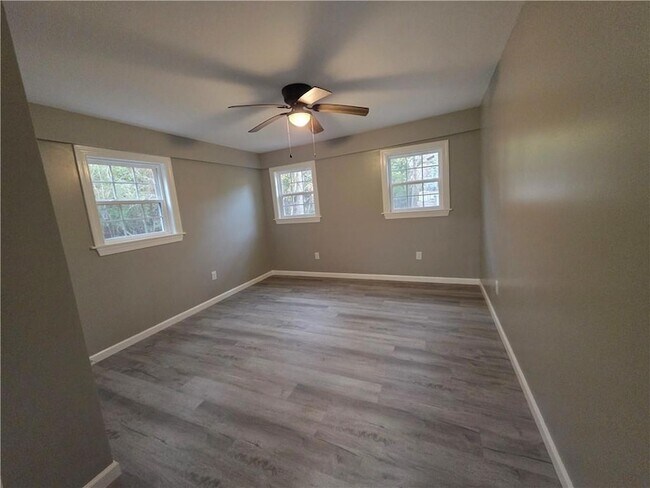 Building Photo - 3066 Bay Crescent Drive Unit