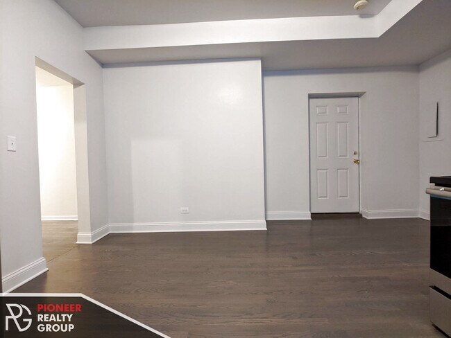 Building Photo - 2323 N Kedzie Blvd