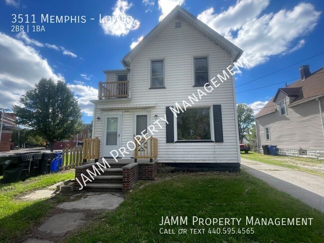 Building Photo - 2-Bedroom Lower unit of Duplex in Cleveland!