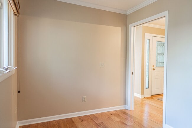 Building Photo - 285 Sugar Gum Ln