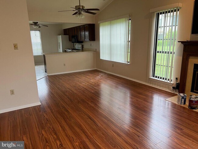 Building Photo - 17 Banbury Ct