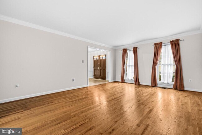 Building Photo - 7520 Royal Dominion Dr