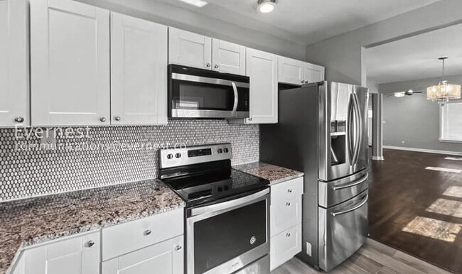 Building Photo - 4308 Highland Ave