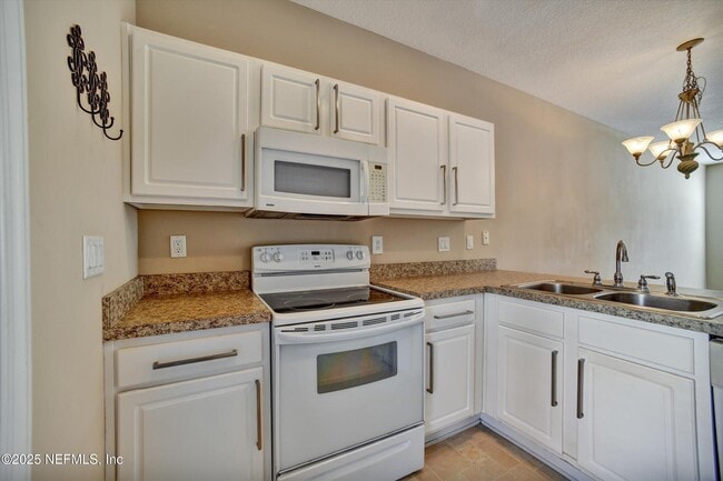 Building Photo - 480 Cabernet Pl