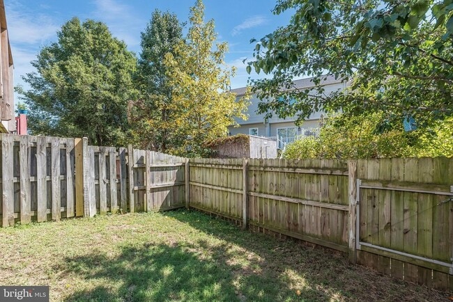 Building Photo - 27 Cutter Cove Ct