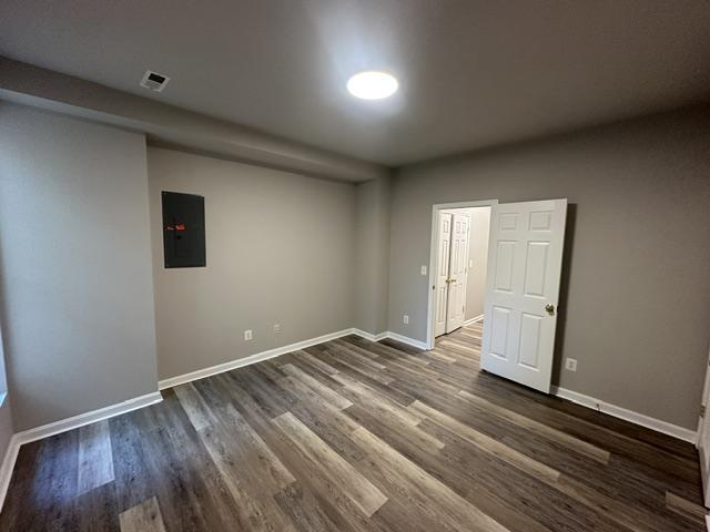 Building Photo - 843 Fairview Village Ct