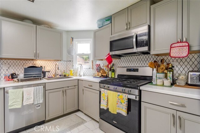 Building Photo - 28942 Rue Daniel