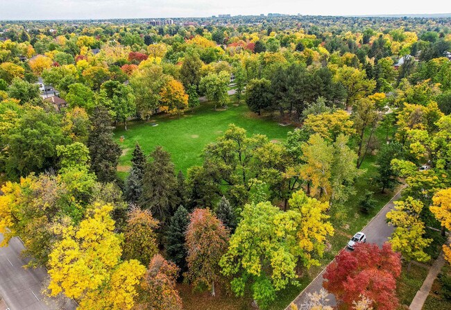 Building Photo - 2105 S Fillmore St