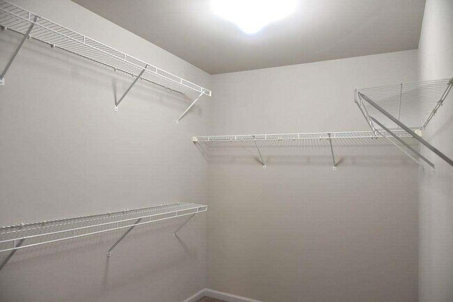 Building Photo - 5145 Brierstone Dr