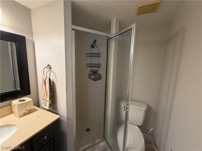 Building Photo - 1085 Forest Lakes Dr