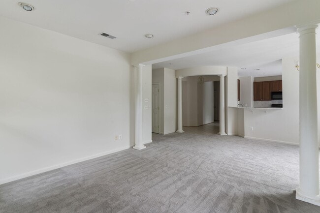 Building Photo - 1021 Leeward Way