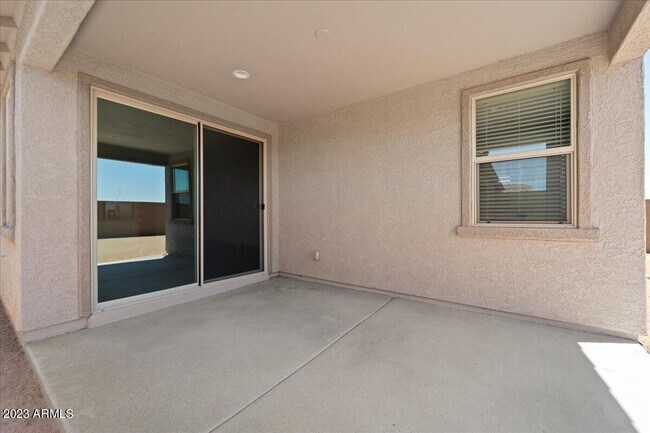 Building Photo - 17021 W Echo Ln