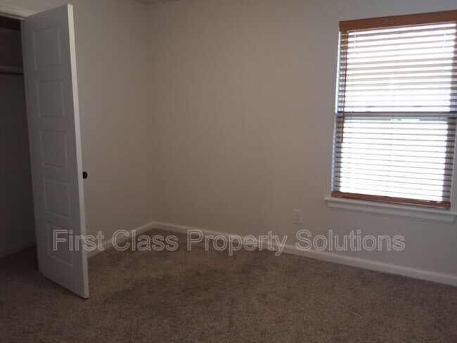 Building Photo - 19616 Bolton Rd