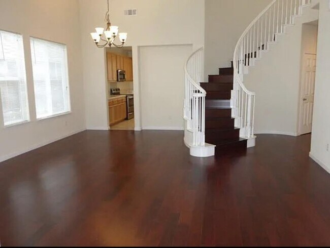 Building Photo - 1193 Saratoga Pl