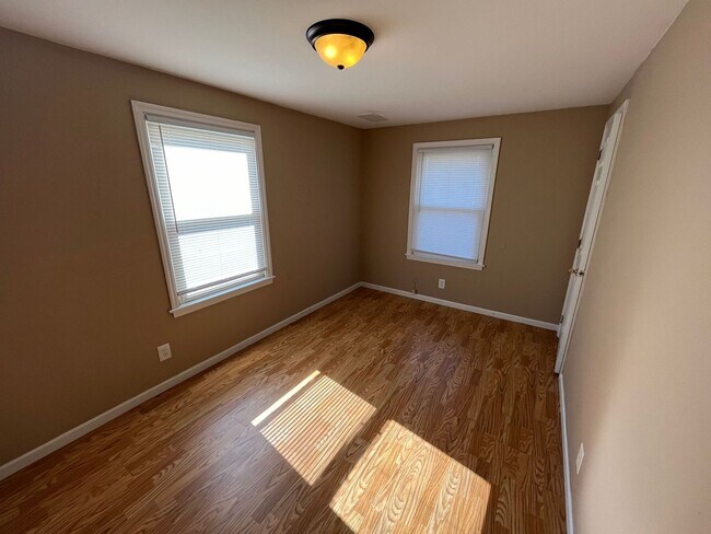 Building Photo - 348 Chase Ave