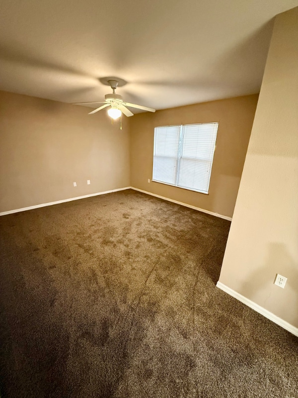 Building Photo - 835 McFall Ave