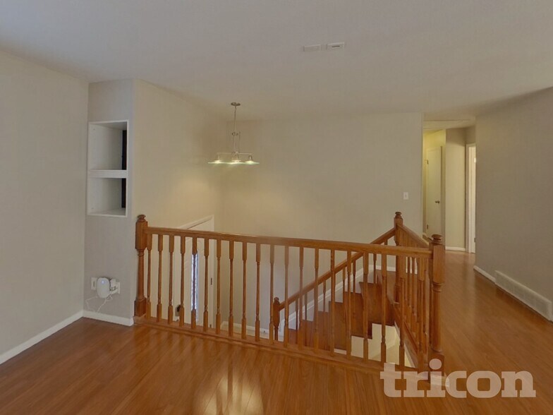 Building Photo - 4840 Windward Cir